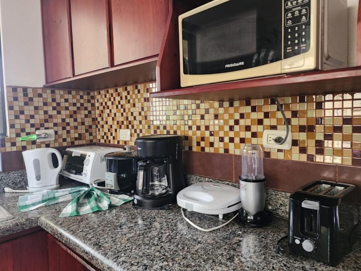 Elegant Villa In La Fortuna With Spacious Backyard Plus Very Private Pool & Parking Exterior photo
