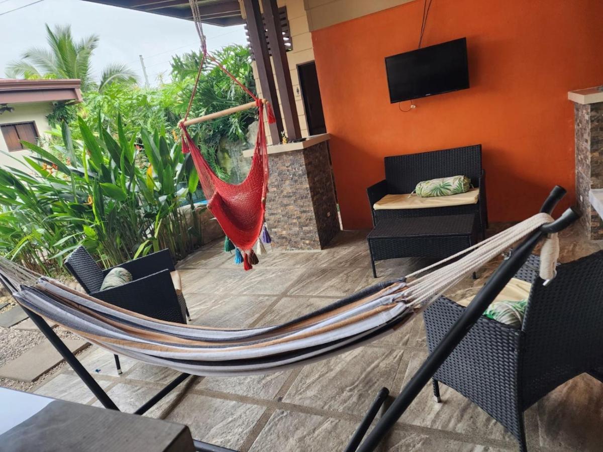 Elegant Villa In La Fortuna With Spacious Backyard Plus Very Private Pool & Parking Exterior photo