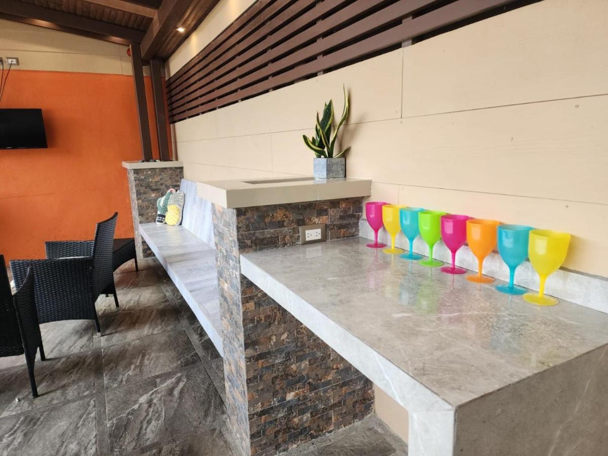 Elegant Villa In La Fortuna With Spacious Backyard Plus Very Private Pool & Parking Exterior photo